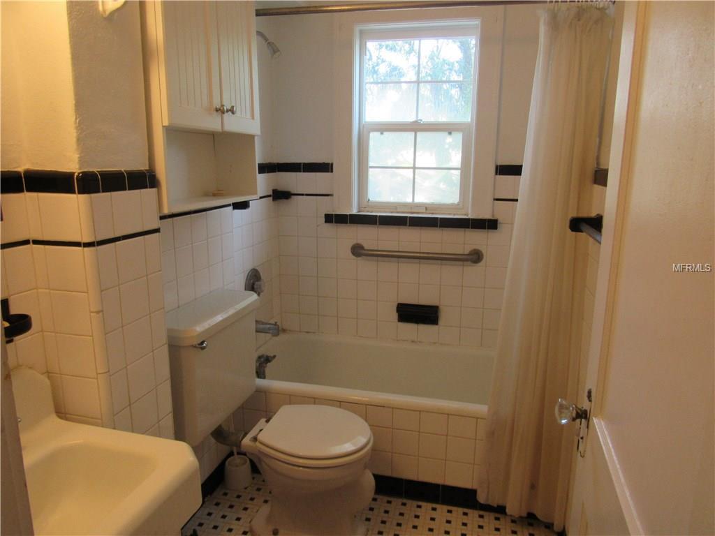 For Sale: 609 29th Ave N Saint Petersburg, FL 33704