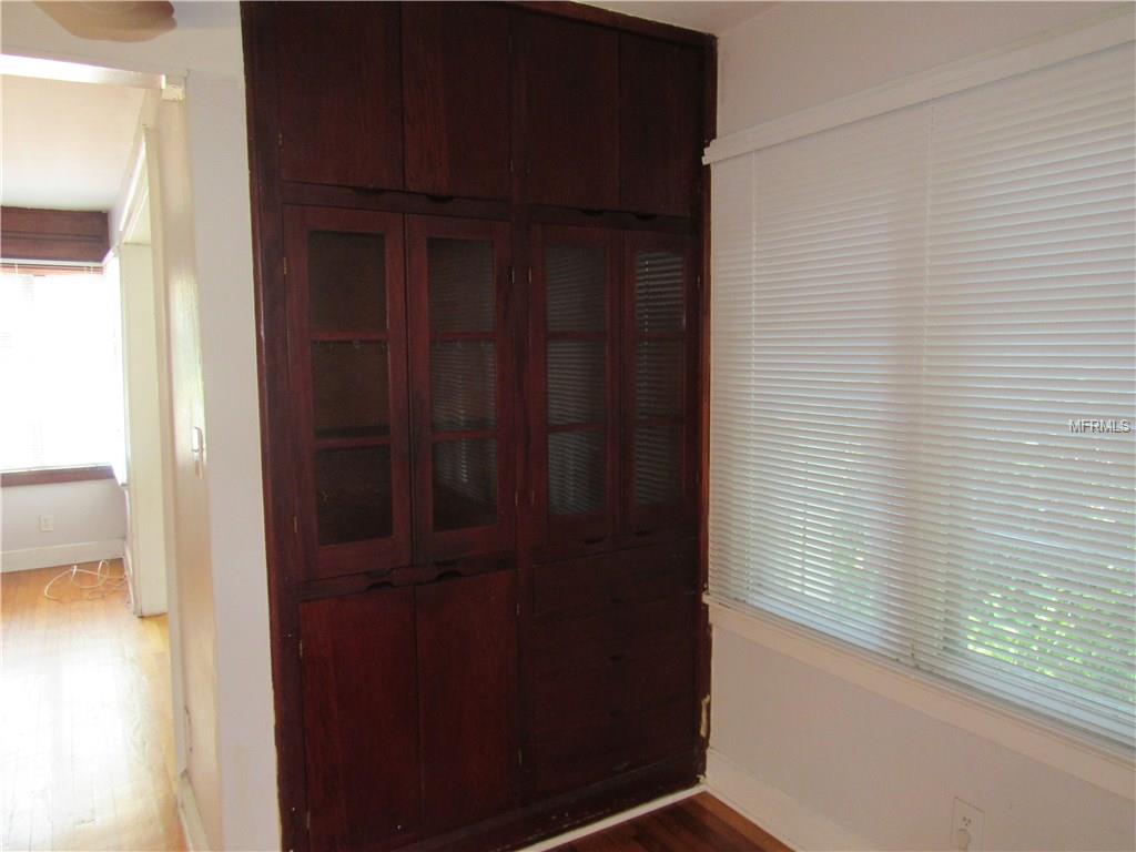 For Sale: 609 29th Ave N Saint Petersburg, FL 33704