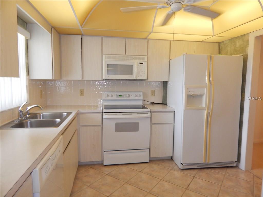 4550 Cove Cir #1004