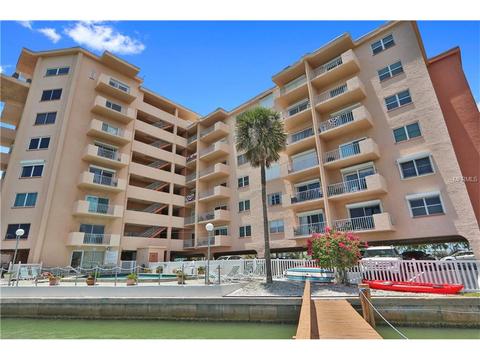 13398 Gulf Ln #201