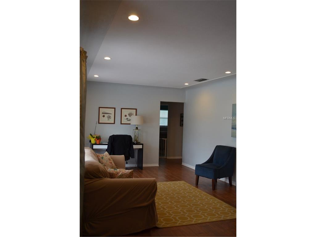 For Sale: 3900 28th Ave N Saint Petersburg, FL 33713
