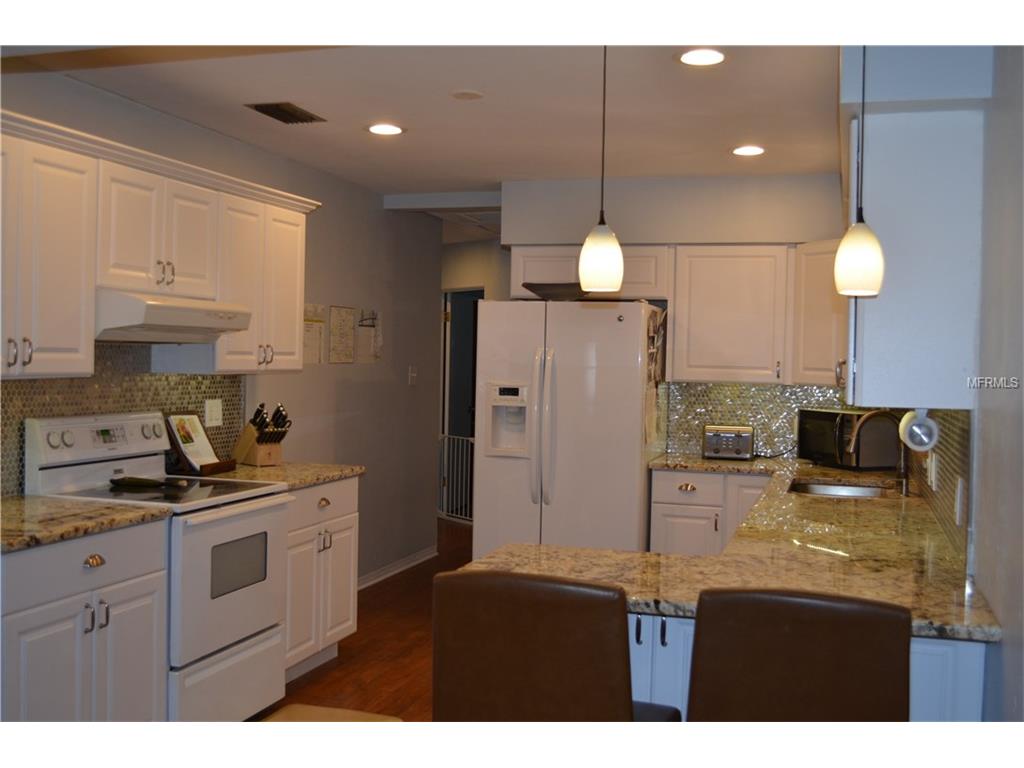 For Sale: 3900 28th Ave N Saint Petersburg, FL 33713
