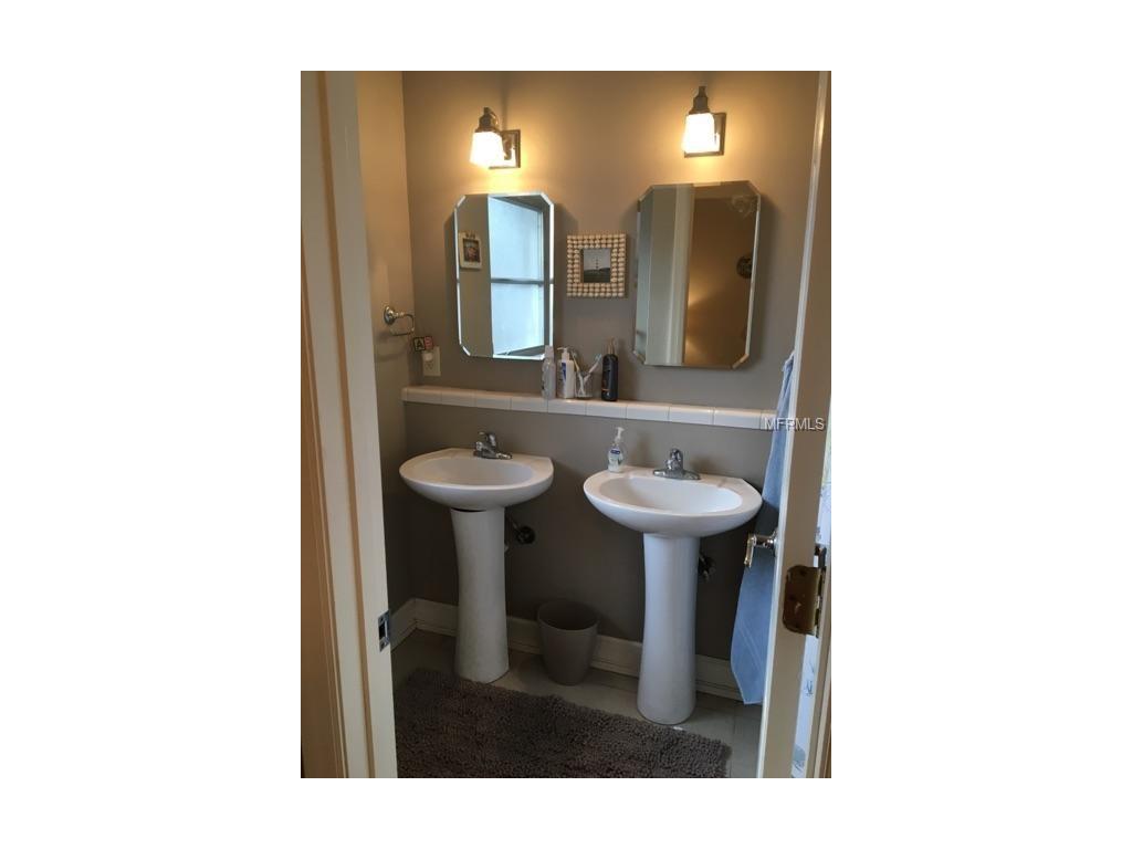 For Sale: 3900 28th Ave N Saint Petersburg, FL 33713