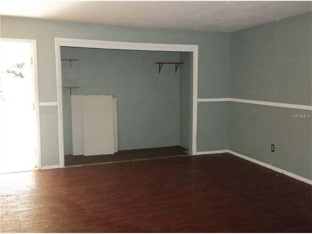 1360 Mary L Rd