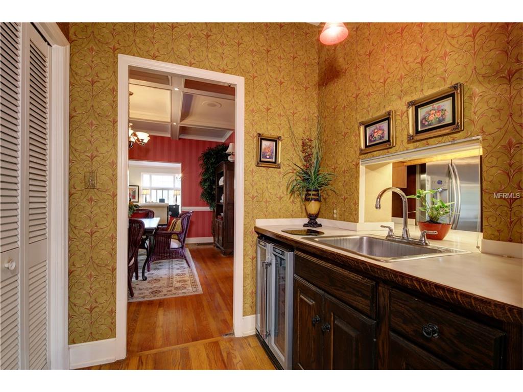 For Sale: 437 Gardenia St Clearwater, FL 33756