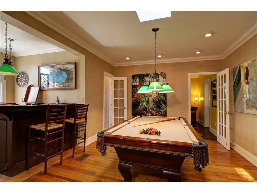 For Sale: 437 Gardenia St Clearwater, FL 33756