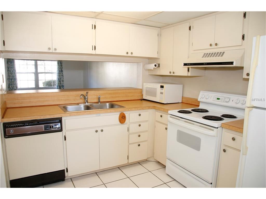 5265 E Bay Dr #613