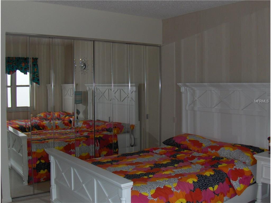 1621 Gulf Blvd #1002