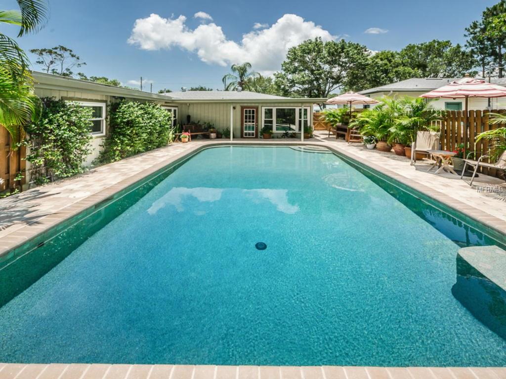 For Sale: 907 6th Ave SW Largo, FL 33770