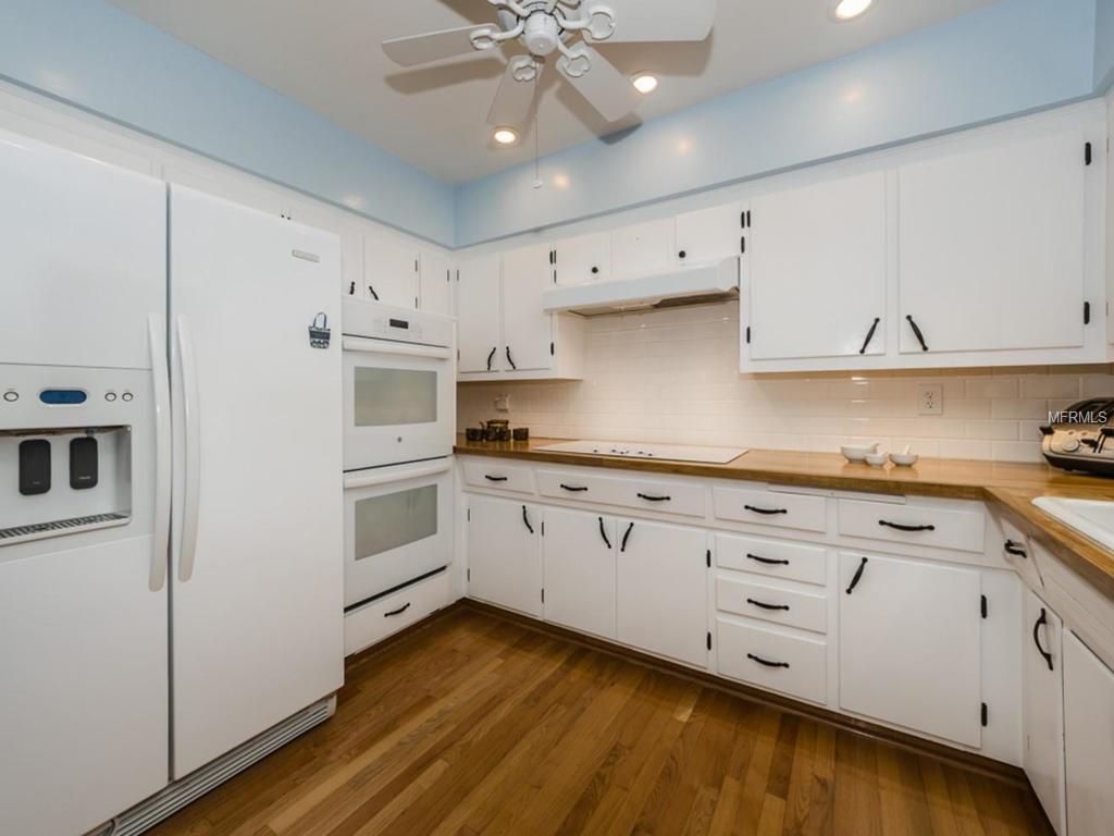 For Sale: 907 6th Ave SW Largo, FL 33770