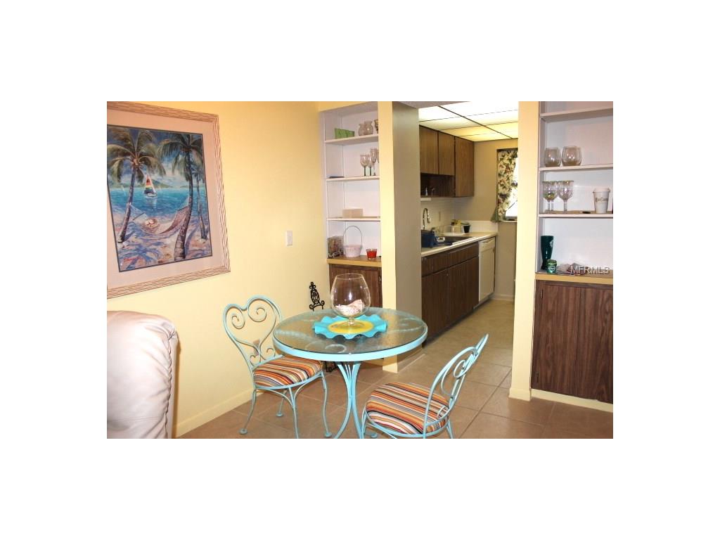 2750 E Bay Dr #10E
