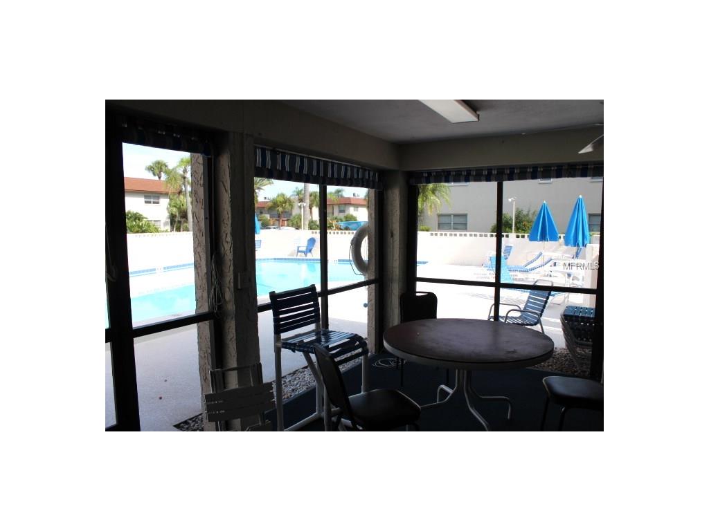 2750 E Bay Dr #10E