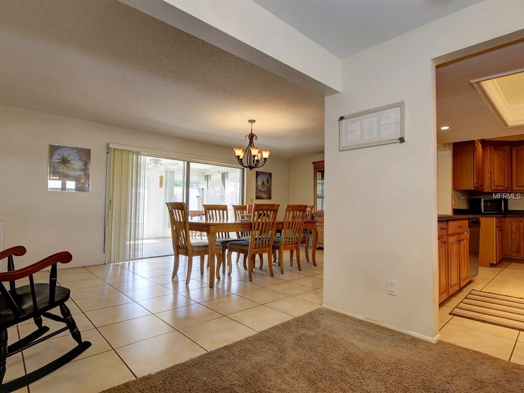 For Sale: 8872 Leona St Seminole, FL 33772