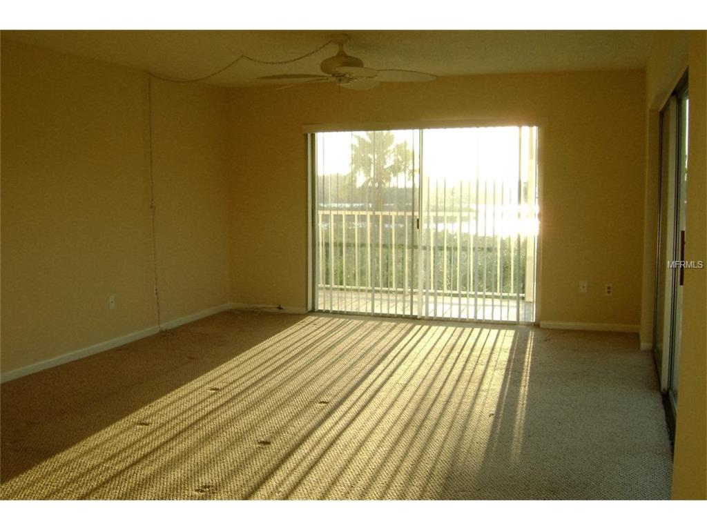 9000 Commodore Dr #407