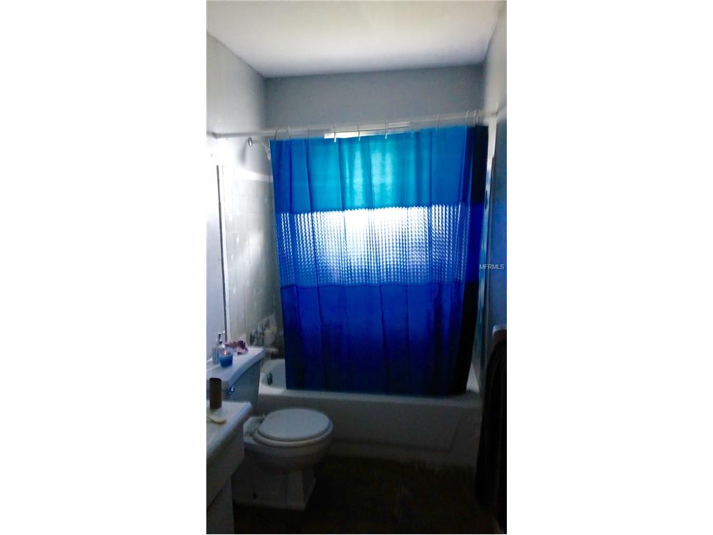 1505 Oak Village Dr