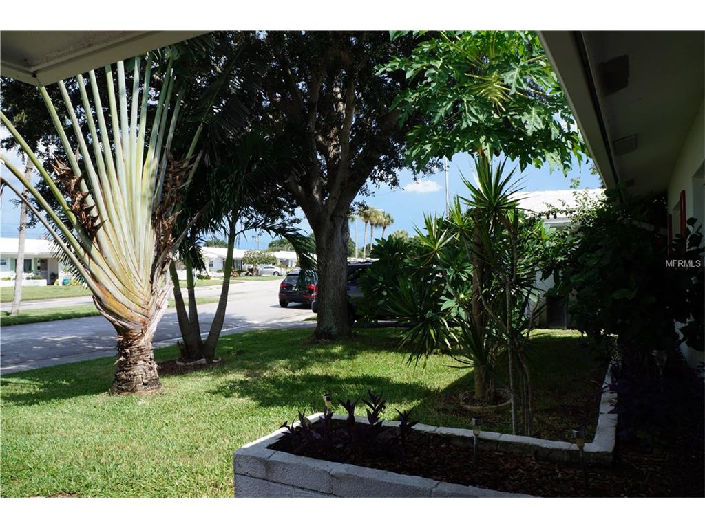 9820 Mainlands Blvd W #1B