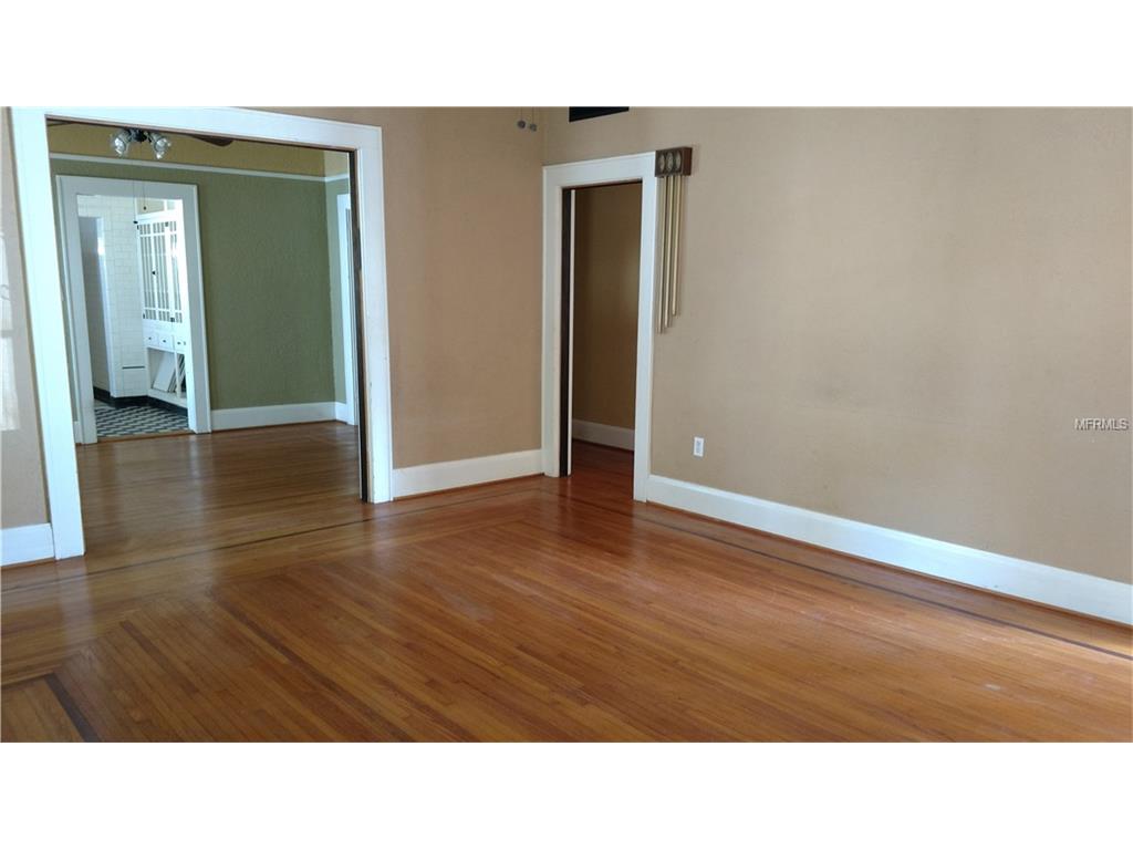 1410 Elgin St