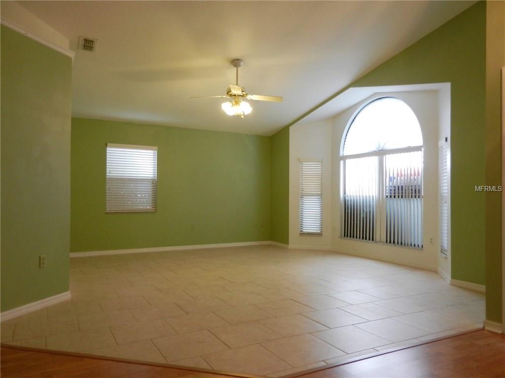 For Sale: 6077 Swallow Dr Lakeland, FL 33809