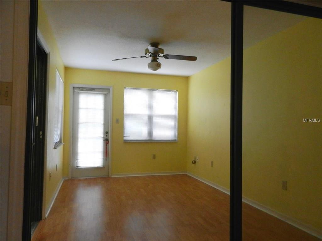 For Sale: 6077 Swallow Dr Lakeland, FL 33809