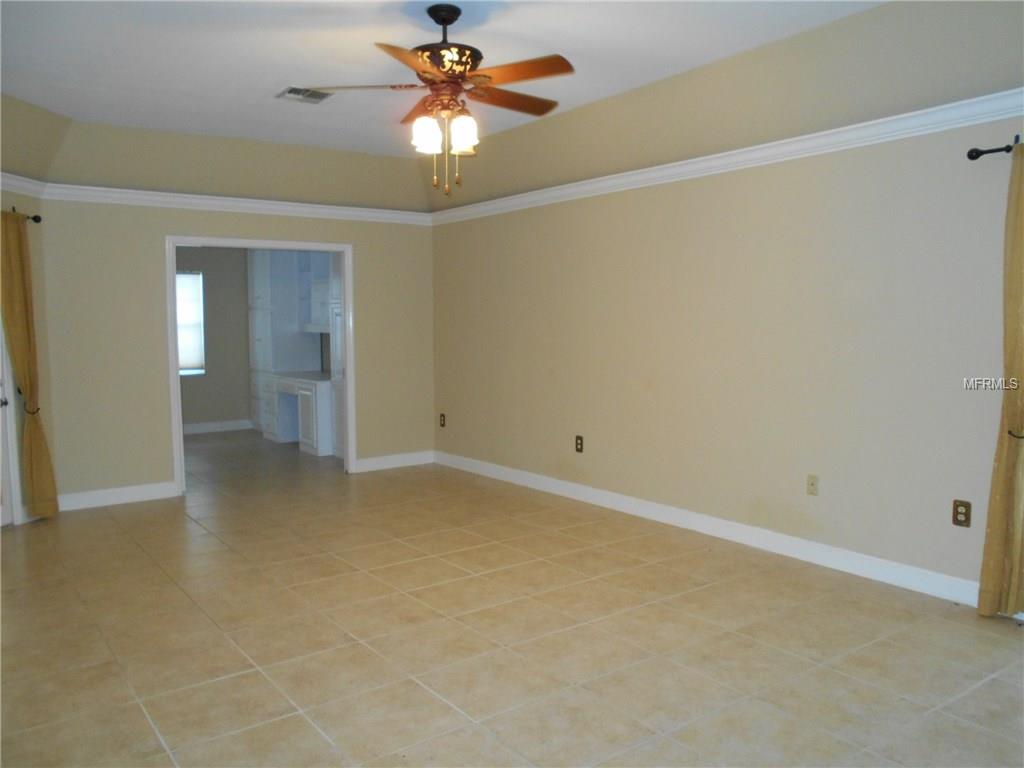 4036 Cheverly Dr E