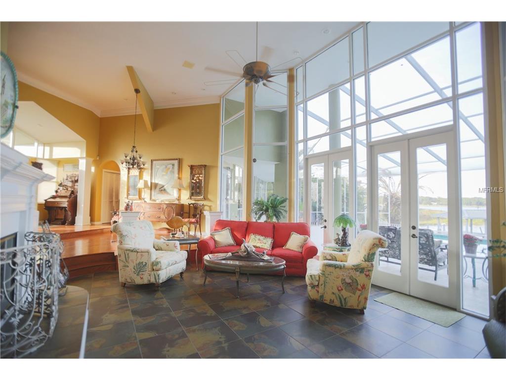 5726 Coveview Dr E