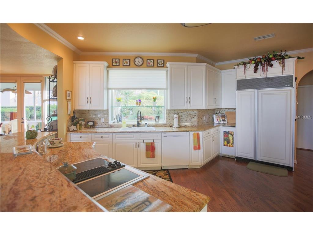 5726 Coveview Dr E