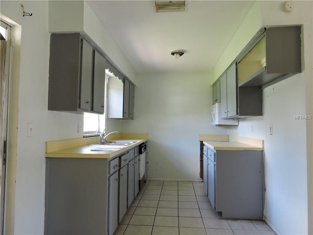 2585 Edmond Cir