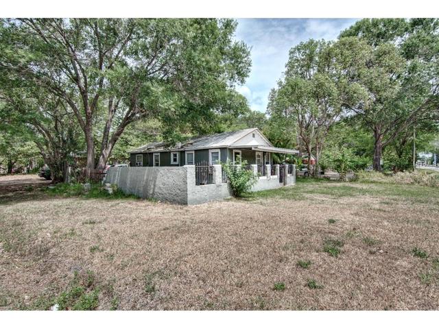 1821 E Main St