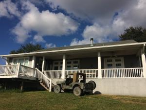 1404 N Crooked Lake Dr