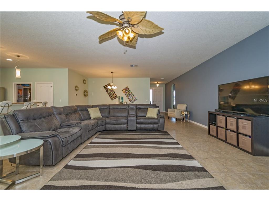 305 Oaklanding Dr