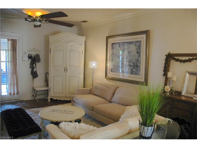 1735 Sunset Pl