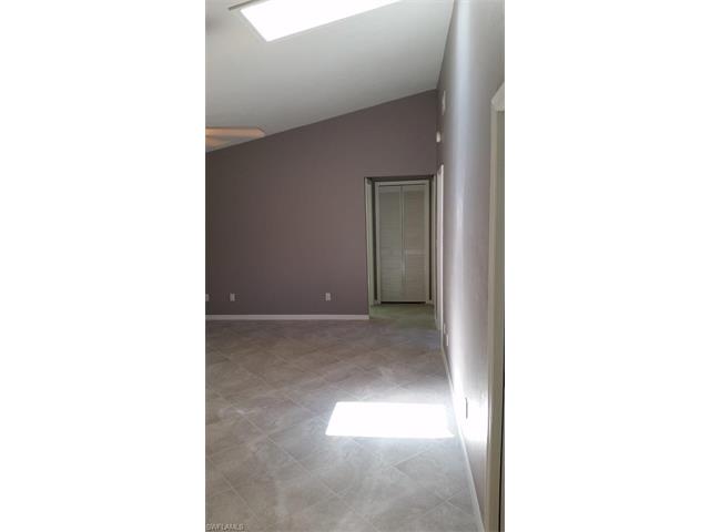 4426 SE 9th Pl