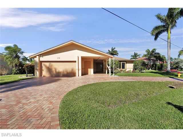 119 Bayshore Dr, Cape Coral FL 33904