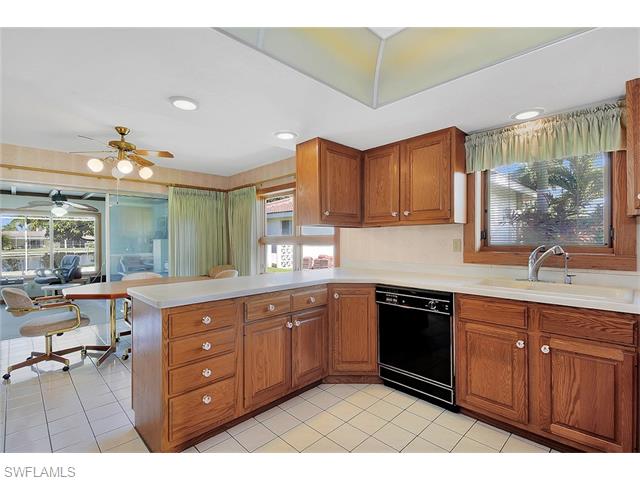 119 Bayshore Dr, Cape Coral FL 33904