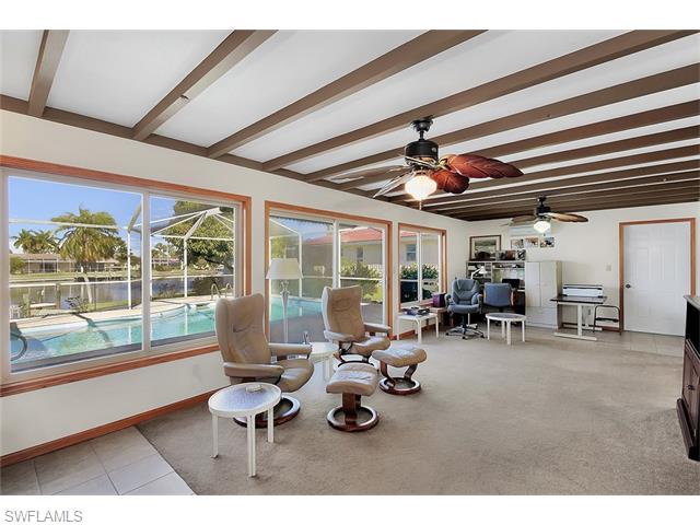 119 Bayshore Dr, Cape Coral FL 33904