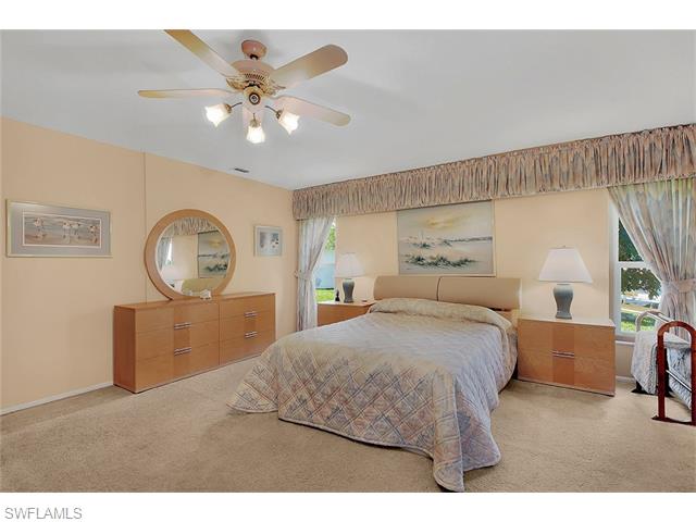 119 Bayshore Dr, Cape Coral FL 33904