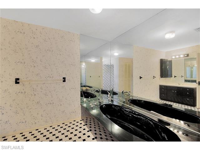119 Bayshore Dr, Cape Coral FL 33904