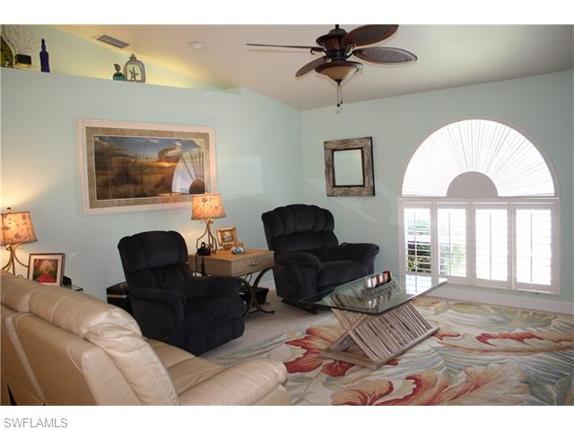 2810 SE 22nd Pl, Cape Coral FL 33904