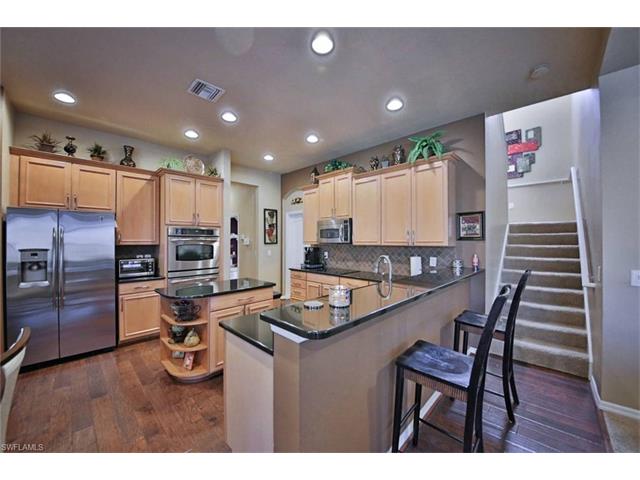 3032 Via Rialto St
