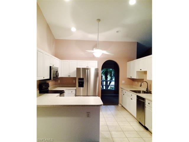 2425 NE 5th Pl