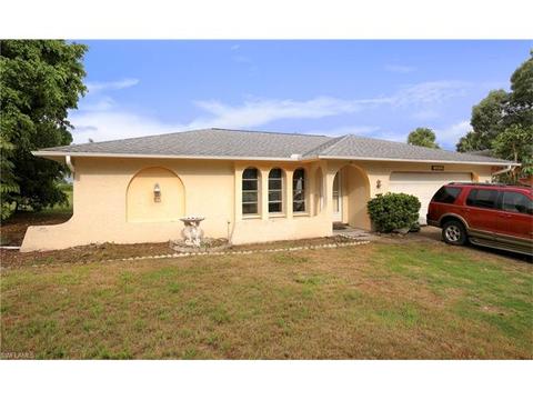 1104 NE 19th Ter