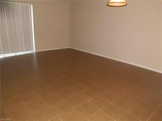2433 Laurentina Ln