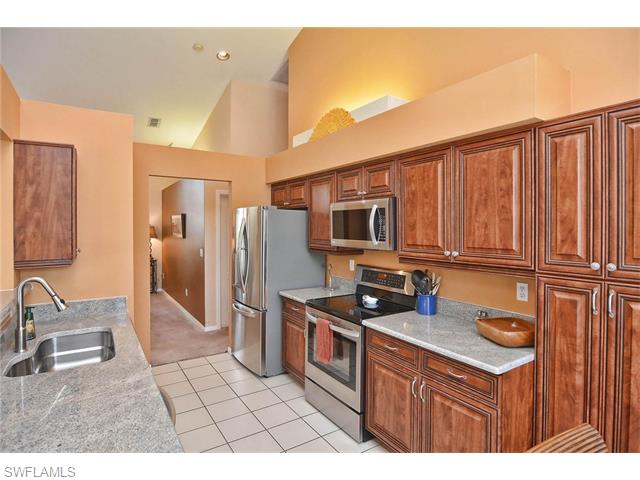 For Sale: 9461 Old Hickory Cir Fort Myers, FL 33912