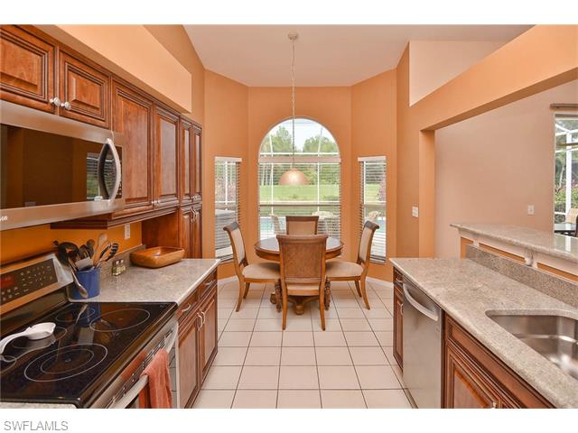 For Sale: 9461 Old Hickory Cir Fort Myers, FL 33912