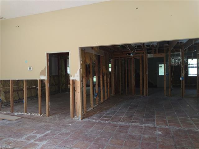 13860 Sophomore Ln
