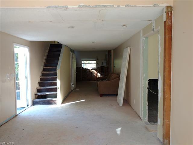 13860 Sophomore Ln