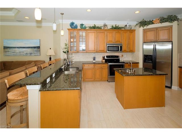 12937 Kentfield Ln