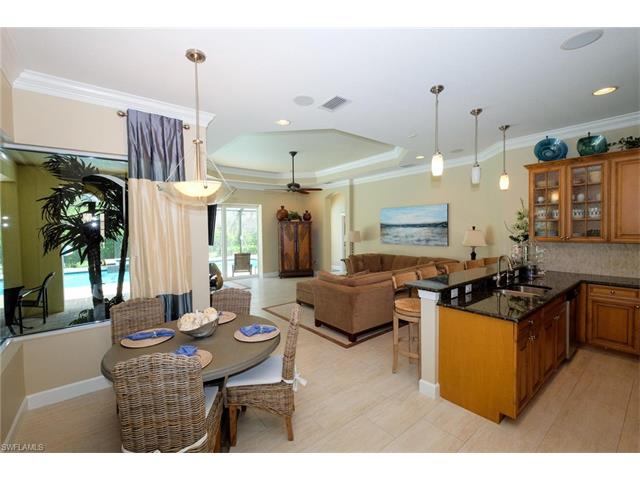 12937 Kentfield Ln