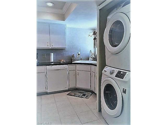 1203 SW 48th Ter 201 #201