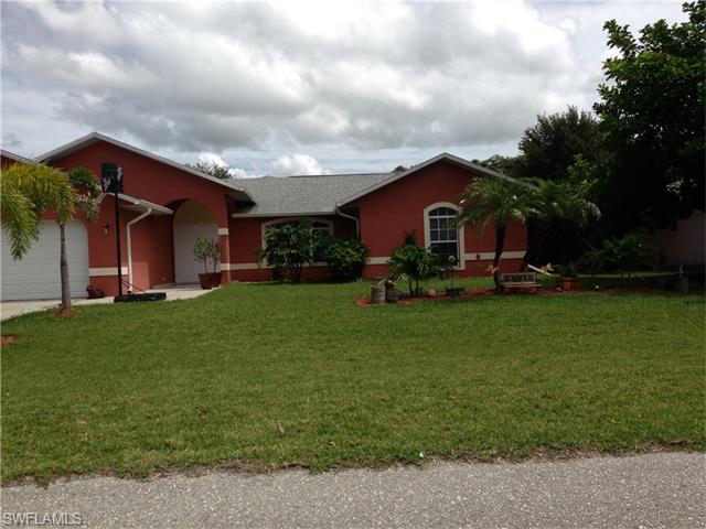 For Sale: 305 SW 32nd Ter Cape Coral, FL 33914